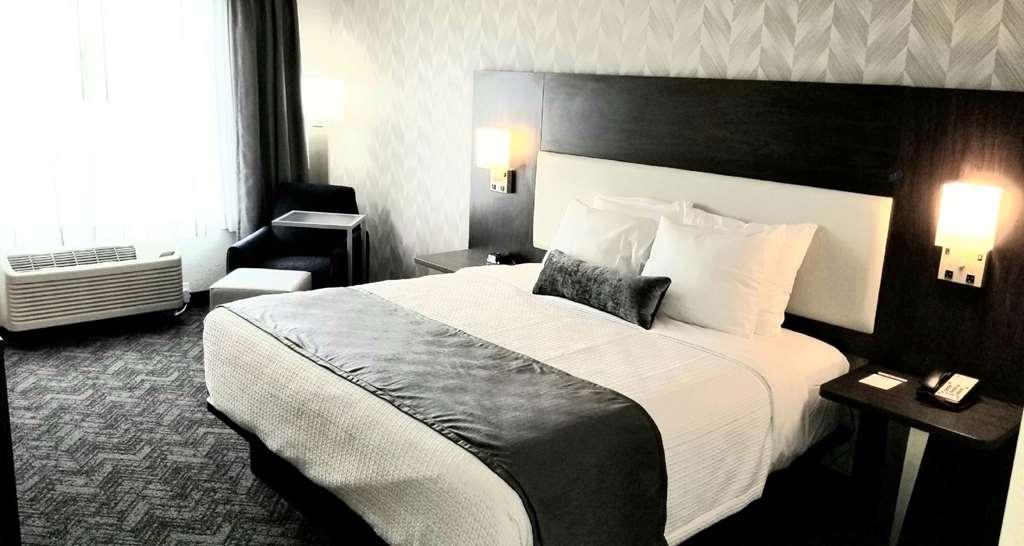 Best Western Plus Parkside Inn & Suites Olney Room photo